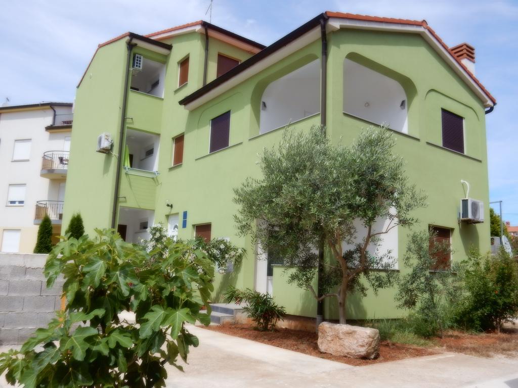 Apartments Ina メドゥリン エクステリア 写真
